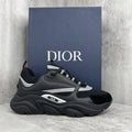 D SNEAKERS