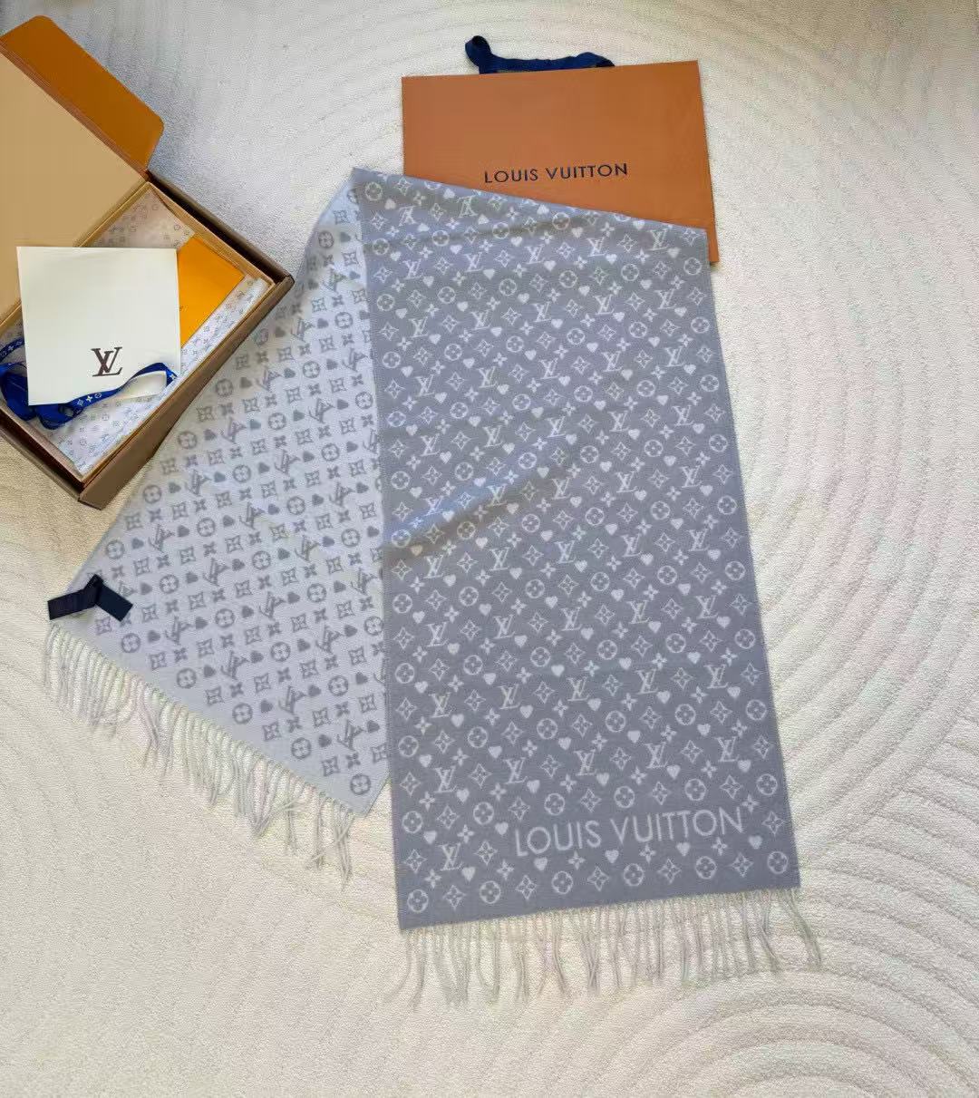 LV SCIARPA GRIGIO