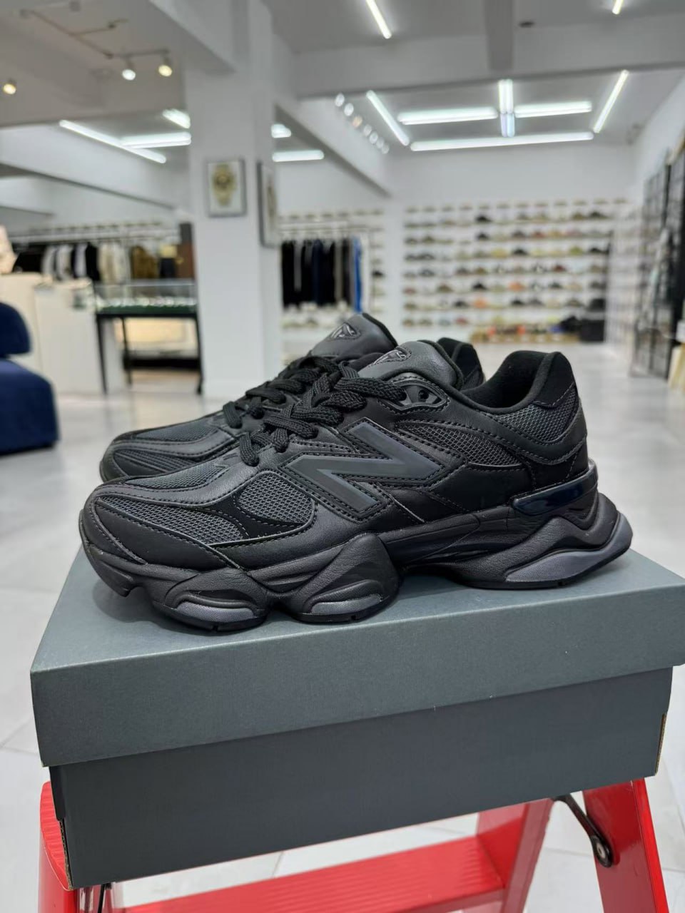 New Balance 9060 Nera