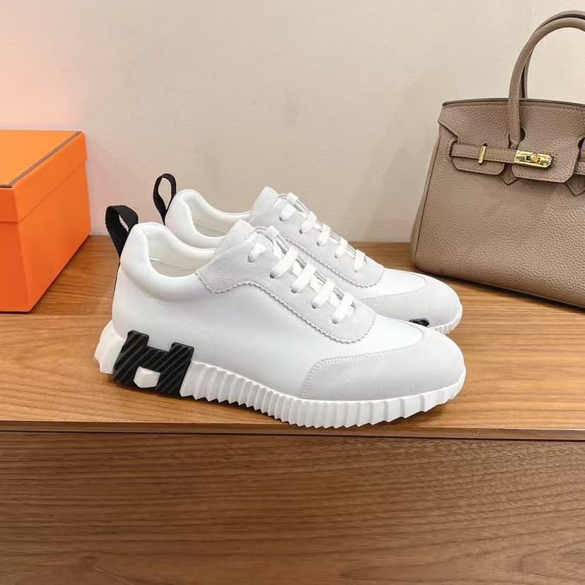 Sneakers HE