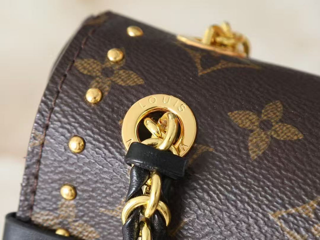 BORSETTA LV