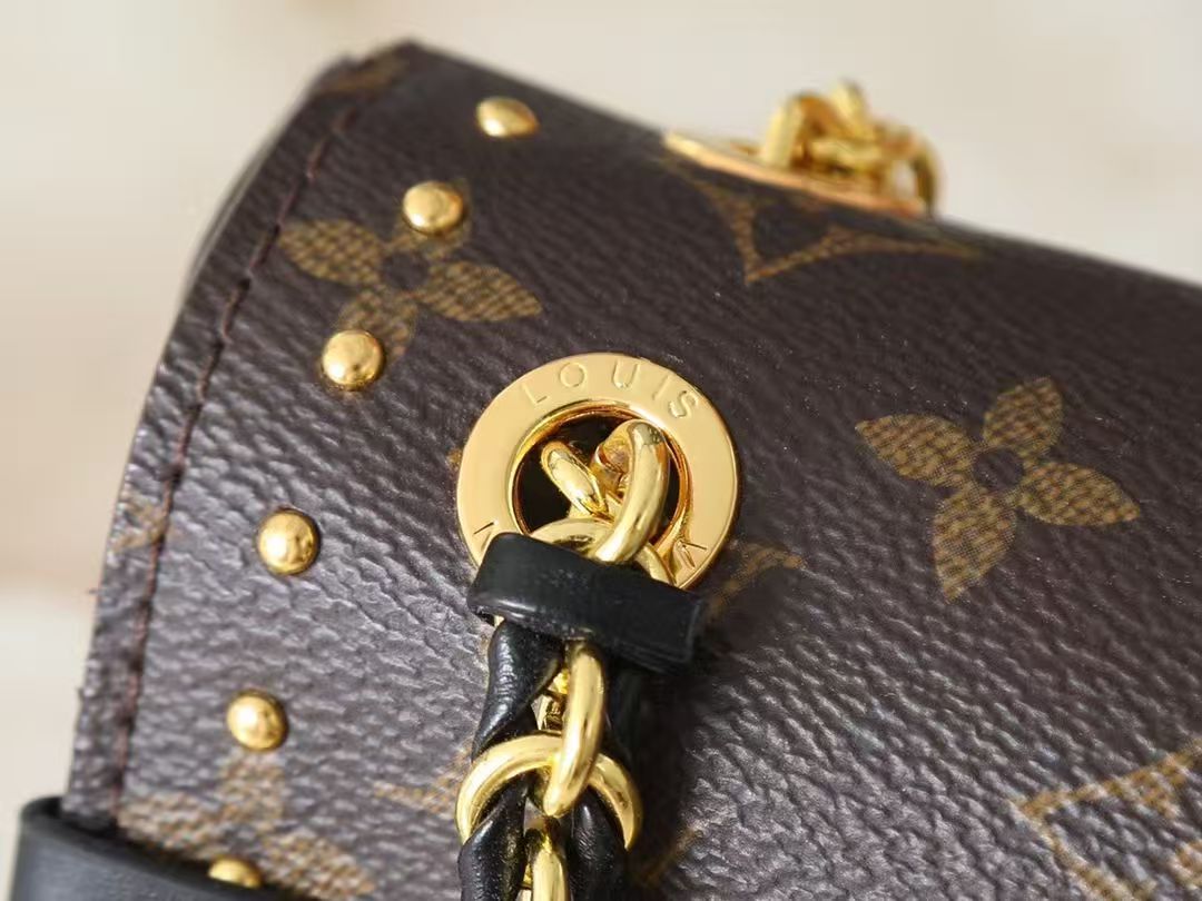 BORSETTA LV