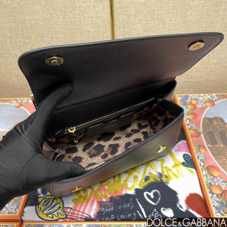 BORSA DG